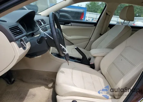 2014 Volkswagen Passat S from USA, damaged, VIN 1VWAS7A33EC043895